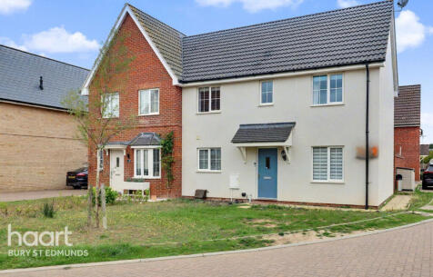 Larchwood Road, Red Lodge, Bury St Edmunds