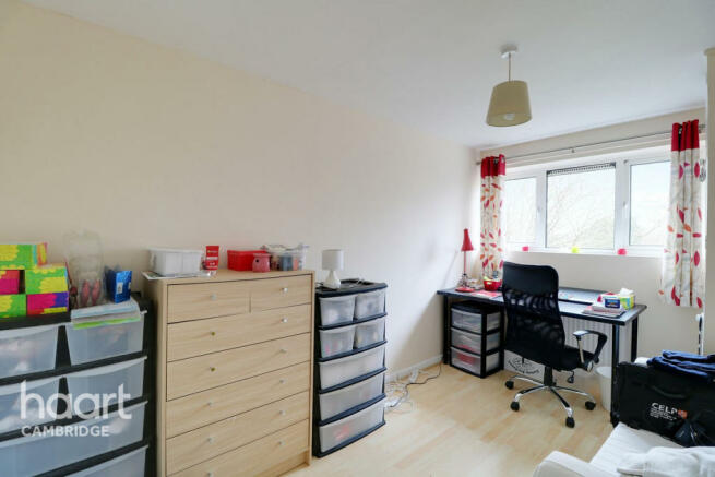 2 Bedroom Flat For Sale In Larkin Close Cambridge Cb4