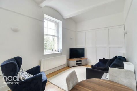 Maidstone - 2 bedroom apartment for sale