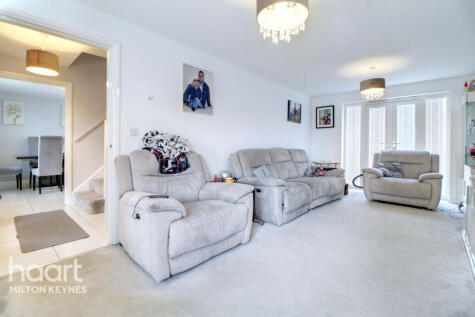 Friesland Avenue, Whitehouse Park