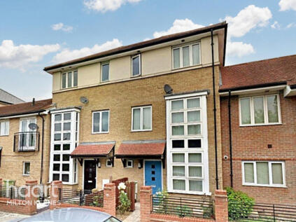 Seaton Grove, Broughton