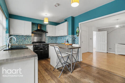 Lawrence Avenue, Walthamstow