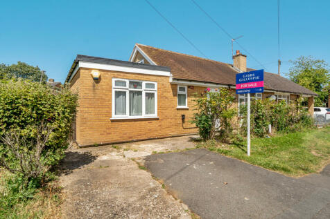 Uxbridge - 2 bedroom bungalow for sale