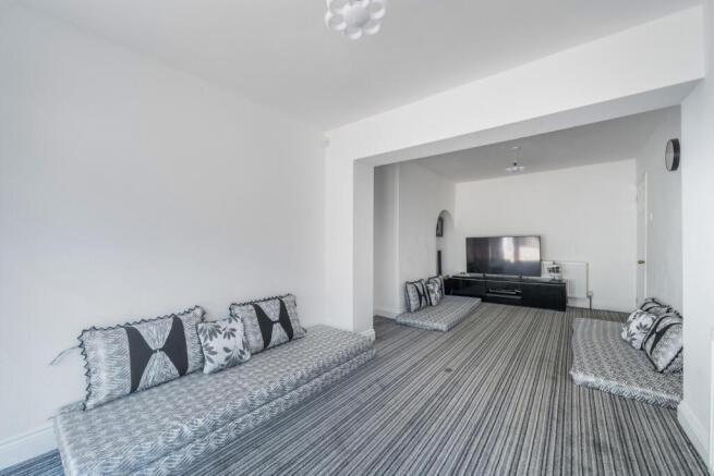 1336403-5-6895fd4...