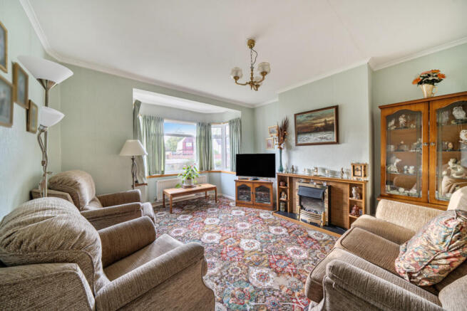 1355692-5-68c9a13...