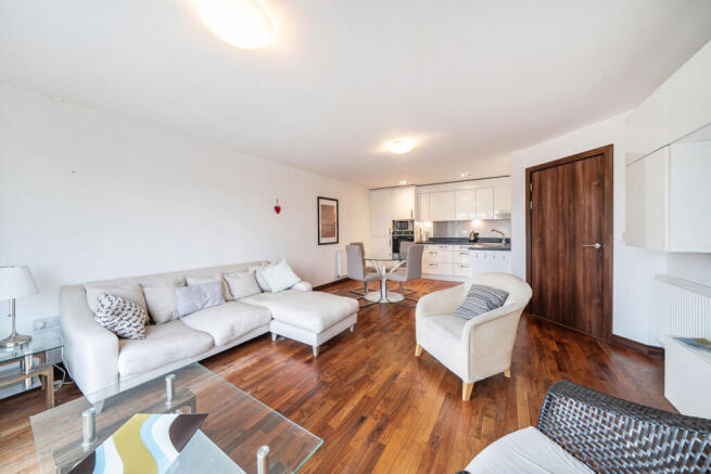 1384786-5-6925c4f...