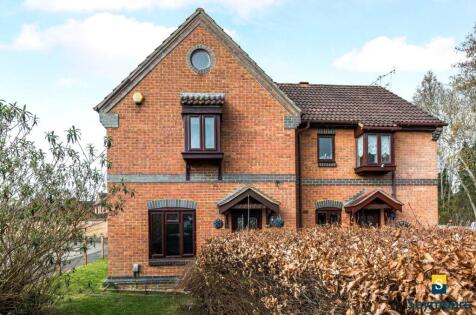 Dairymans Walk, Burpham, Guildford, Surrey, GU4