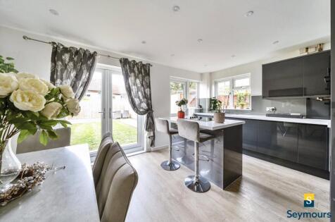 Fitzjohn Close, Guildford, Surrey, GU4