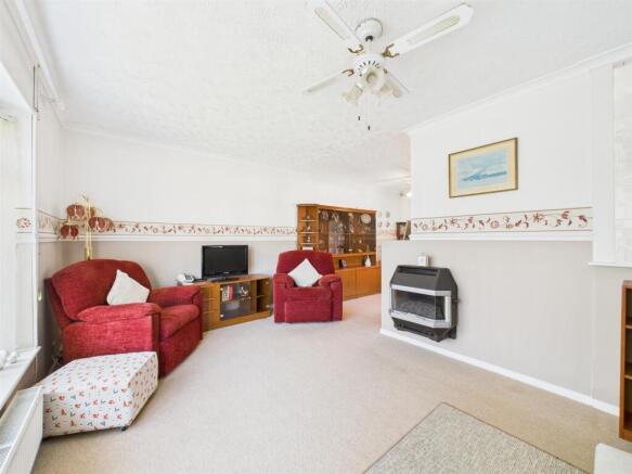 Living/Dining Room