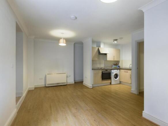 Dining/kitchen area