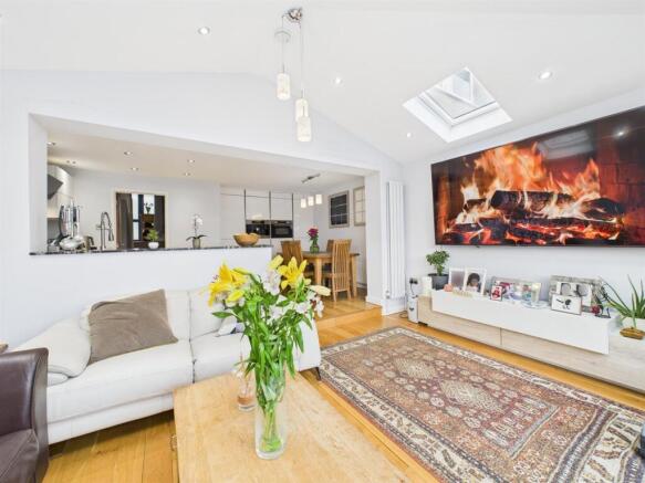 Living/Dining Room