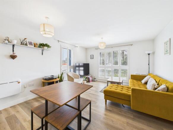 Living/Dining Area
