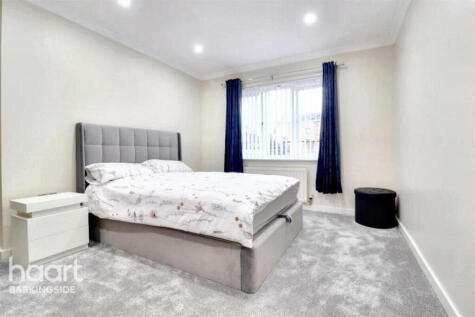 Herent Drive, Clayhall