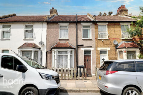 Oaklands Park Avenue, Ilford