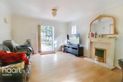 The Pastures, Chatteris