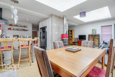 Elmley Road, Minster