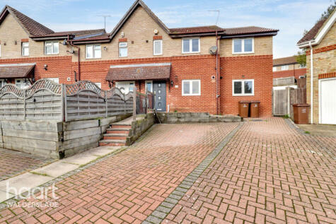 Bader Crescent, Chatham