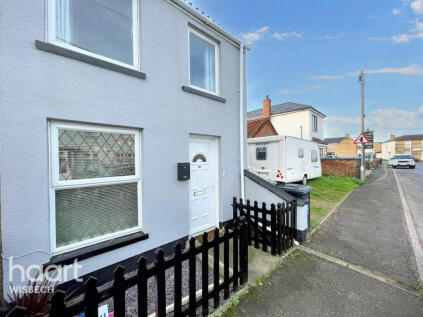 Gaultree Square, Emneth