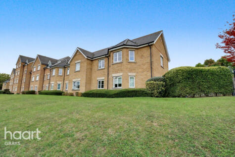 Brandon Close, Grays