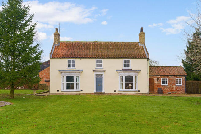 84228_Manor Farm,...
