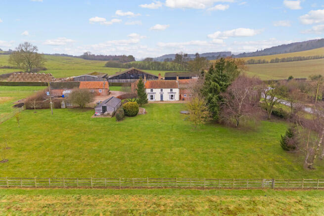 84228_Manor Farm,...