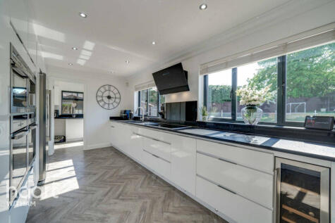 Brennan Close, Cold Norton