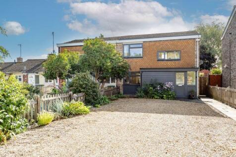 Barkham Close, Cheddington 