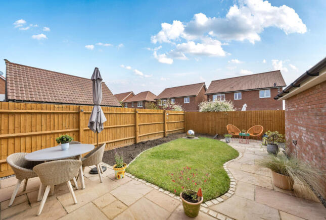 1298327-30-682e0b...