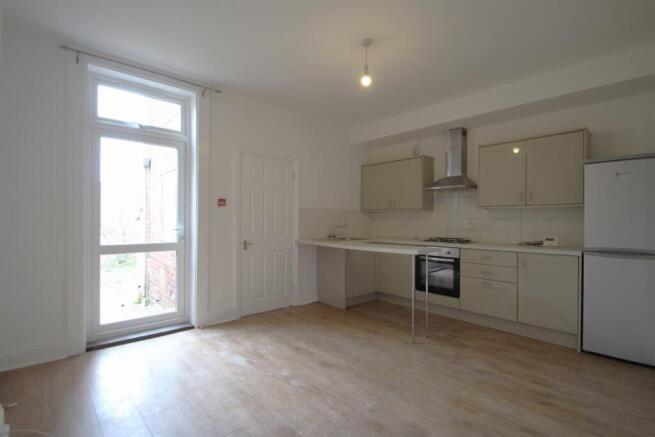 Kitchen / Living are
