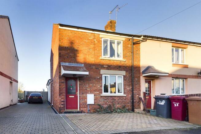 2 bedroom end of terrace house  for sale Brigg