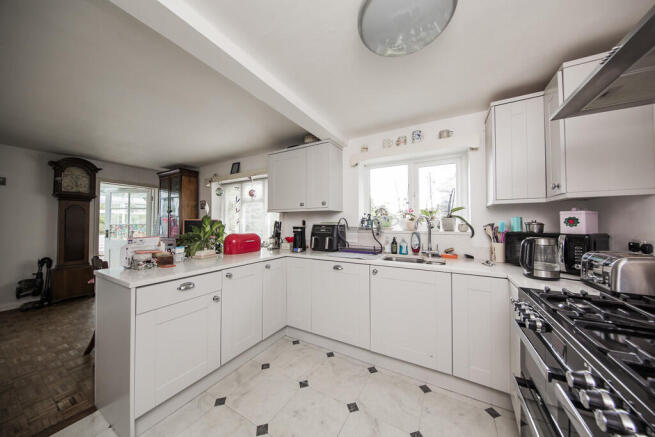 Kitchen diner 1