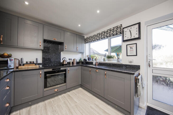 Kitchen 1