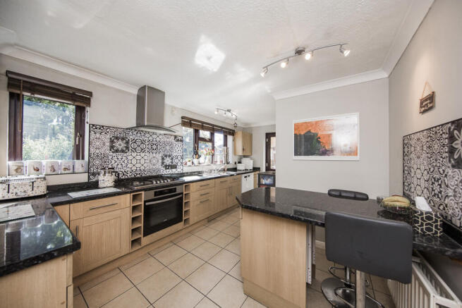 Kitchen 1