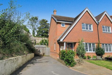 Bramley Avenue, Horam