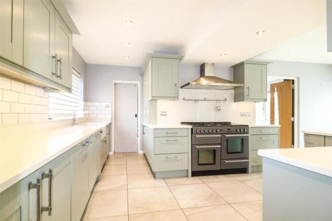 Kitchen/ Breakfast