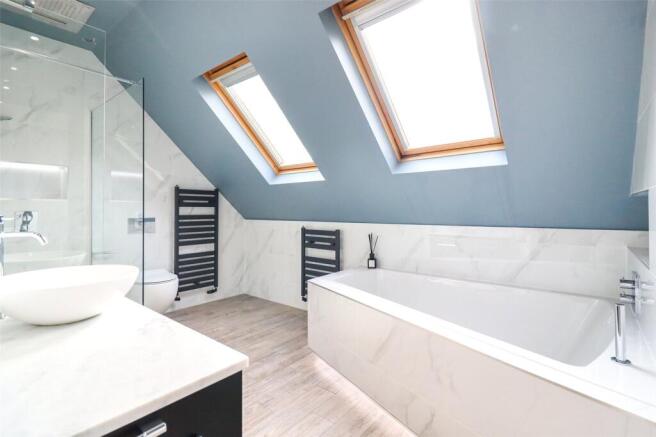 En-Suite Bathroom