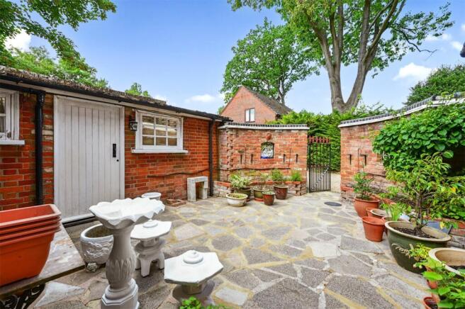Courtyard Garden