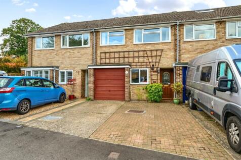 Northfield Close, Church Crookham, Fleet, Hampshire, GU52