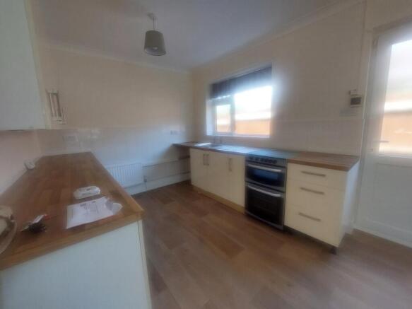 OPEN PLAN KITCHEN