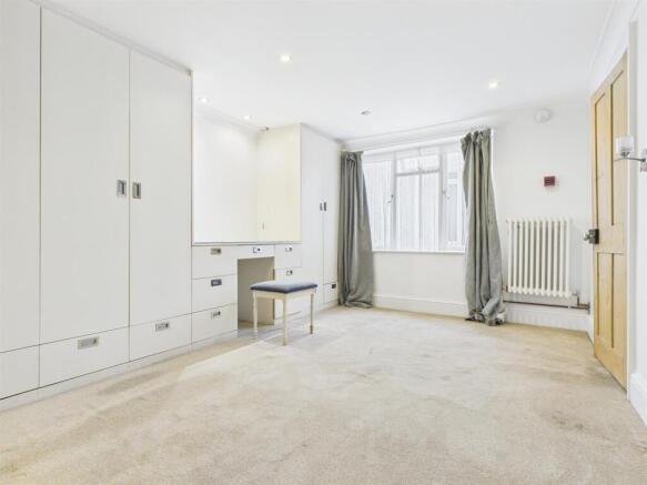 EALURKWrA0KUpJcqRI9ydw (1).jpg