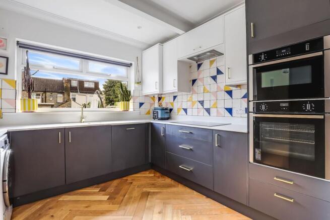 05-74a1JHNHH - 49 Kenilworth Road - 13-HDR-medium.