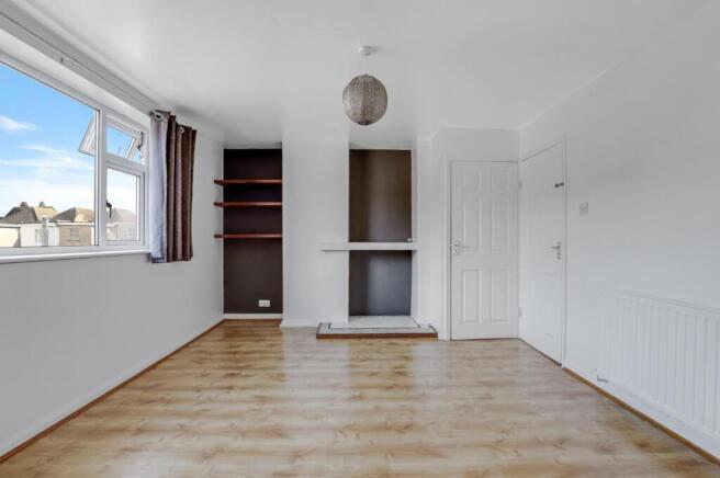 06-a466JHPropWpen - 14 Evelina Court - 14.jpg