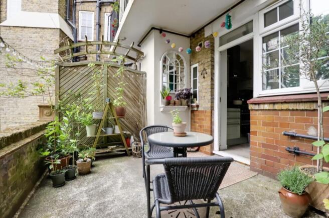 14-c24aJHPropWorld - 1 Torrington Court - 40.jpg