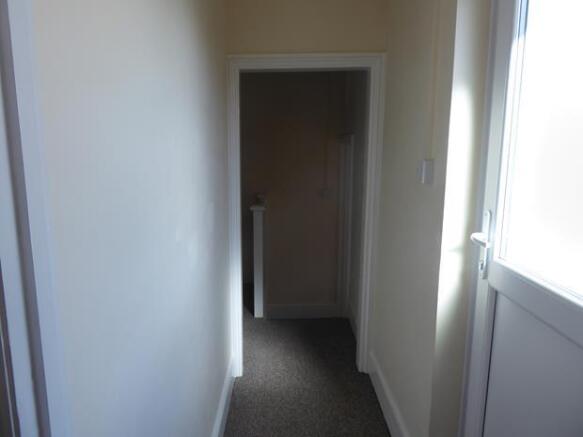 WellingboroughRdHallway