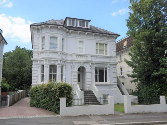 Upper Grosvenor Road