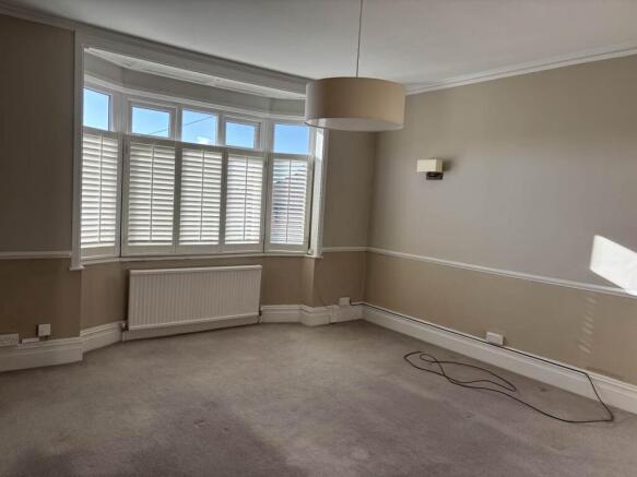 2 34 Claremont Rd (2