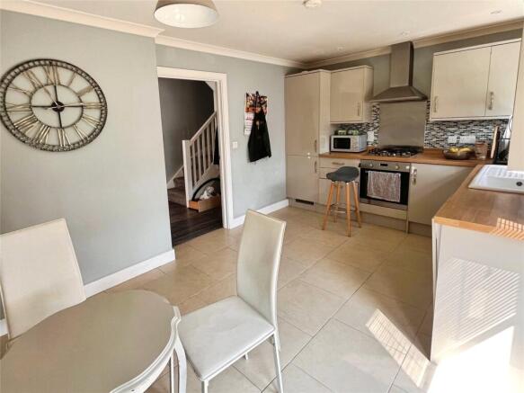 Kitchen/Dining
