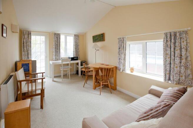 Sitting/Dining Room