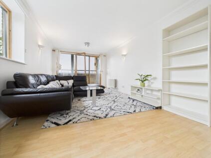 Maritime Quay, London