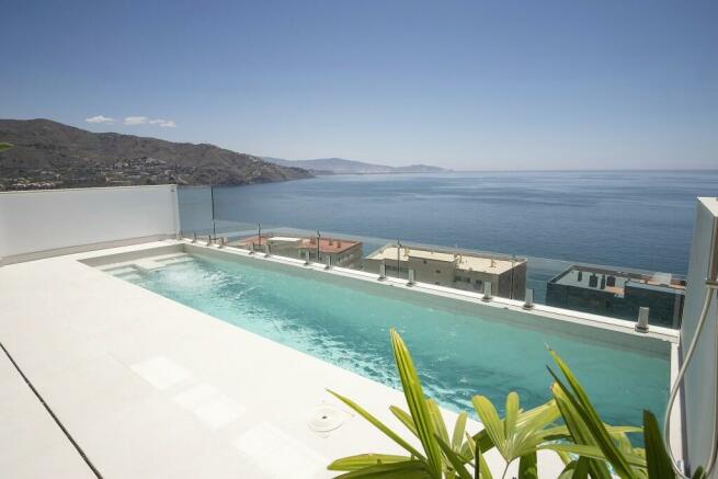 Private pool